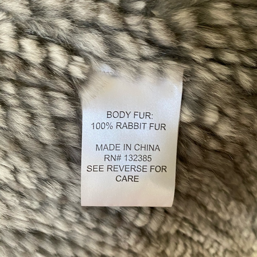 Gray Rabbit Fur Vest - Picture 3 of 3